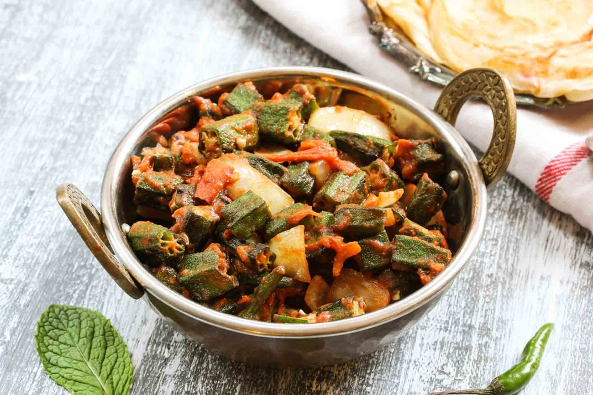 How To Make Pakistani Style Bhindi Masala Recipe Easy Steps 