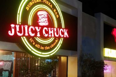 Juicy Chuck Lahore