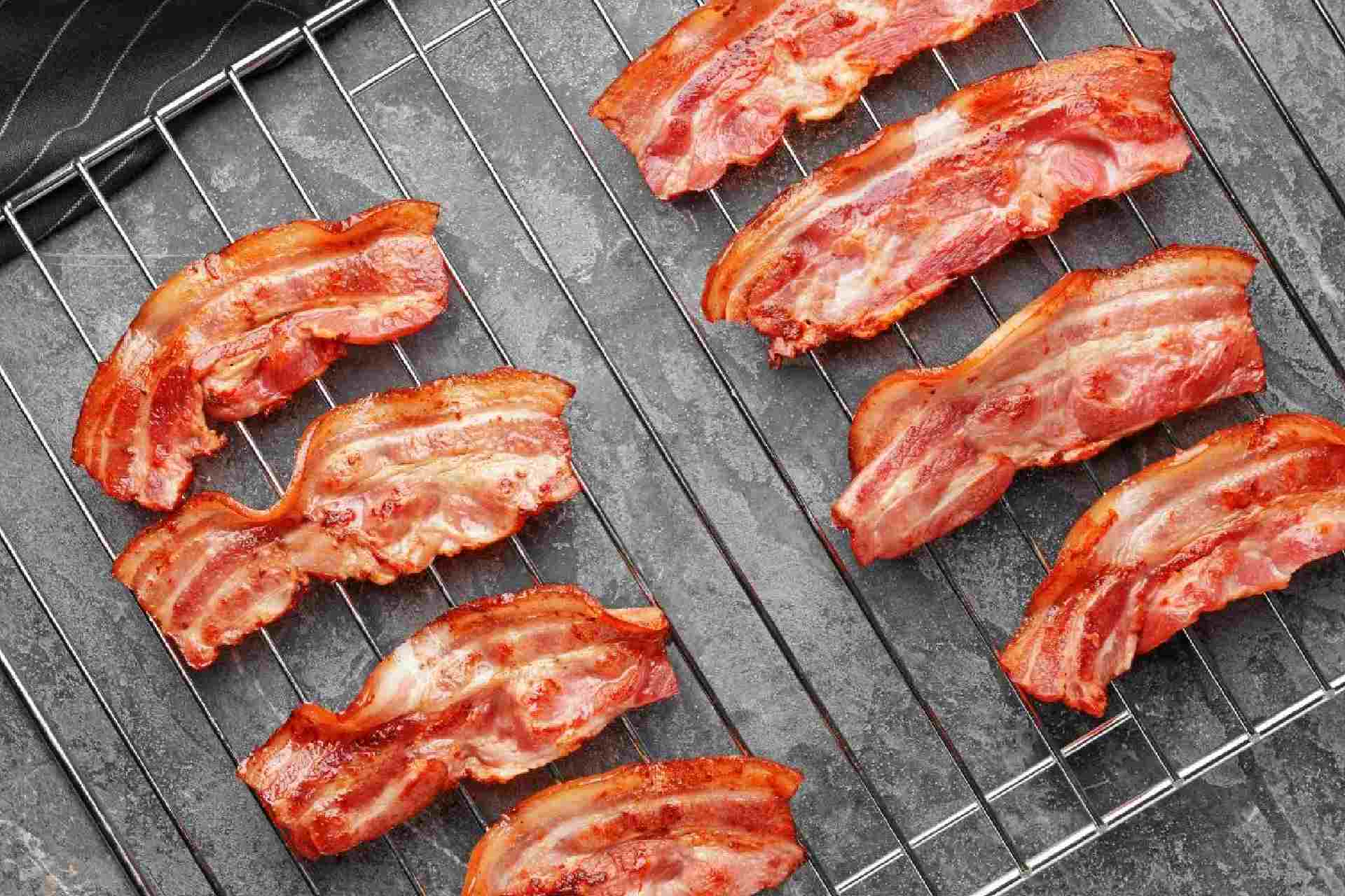 how long can cooked bacon be unrefrigerated